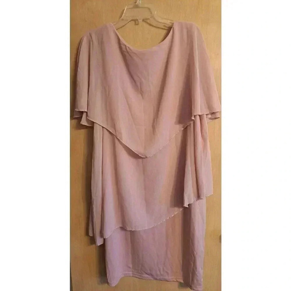 Shein Women's  Curve Pink Pullover Tiered Summer Dress Short Sleeves 2XL - Picture 4 of 7
